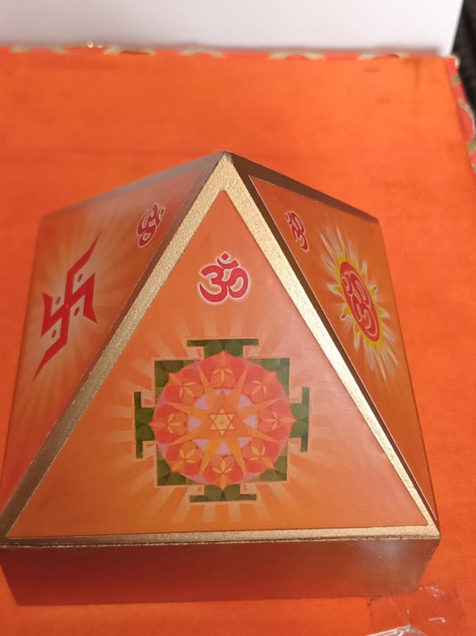 Japamala Manjushika - Pyramid Box